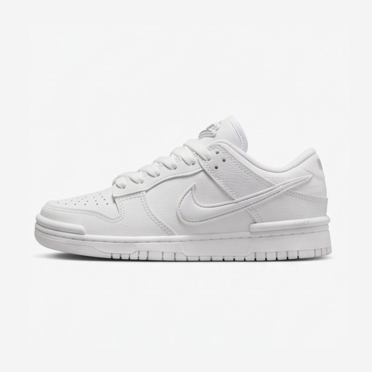 Nike Dunk Low Twist "Panda Reverse"